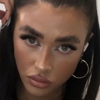 Taylorrlynch Meztelen