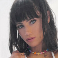 teenyluxx Meztelen