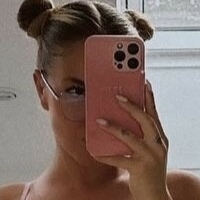 Teodora Meztelen