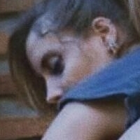 Tere Kuster Meztelen