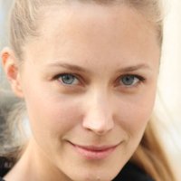 Tereza Srbová Meztelen