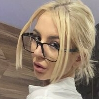 Tessa Maven Meztelen