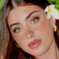 Thais Gauchkarian Meztelen