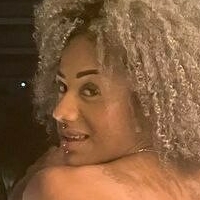 Thais Gomes Meztelen
