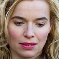Thekla Reuten Meztelen