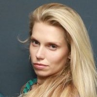 Theodora Richards Meztelen