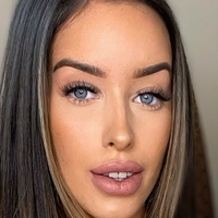 thickbrunette Meztelen