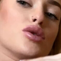 Tiauna Riley Meztelen