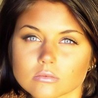 Tiffani-Amber Thiessen Meztelen