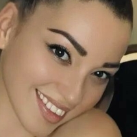 Tina Dakic Meztelen