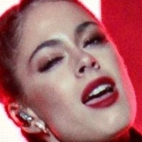 Tini Stoessel Meztelen