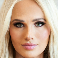 tomilahren Meztelen