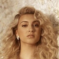 Tori Kelly Meztelen