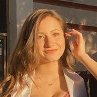 Tori M Meztelen