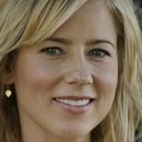 Traylor Howard Meztelen