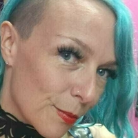 twistress Meztelen