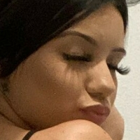 um.alayna Meztelen