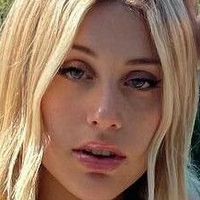 Valentina Chait Meztelen
