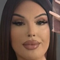 Valentinalabuchona Meztelen