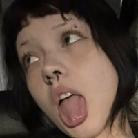 Valvampire / Peachyyval / kill.val Meztelen