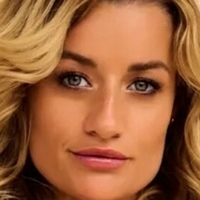 Vanessa Neumann Meztelen