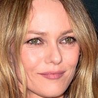 Vanessa Paradis Meztelen
