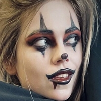 Velvet Tat Meztelen