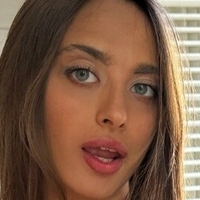 Veronika Tauros/ Nika Tauros Meztelen