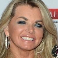 Vicky Vette Meztelen