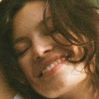 Vivien (Vivi) König Meztelen