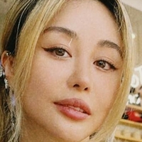 Wengie Meztelen