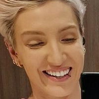 who.on.earth.is.anna Meztelen