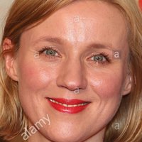 Winnie Boewe Meztelen