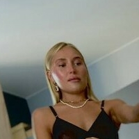 Winona Riley Meztelen