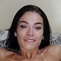 xgiisa Meztelen