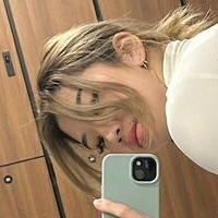 xkyeii Meztelen