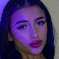 xophie Meztelen