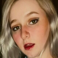 y0urnerdywh0re Meztelen