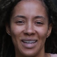 Yasmin Evans Meztelen