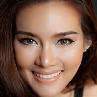 Yayaying Rhatha Phongam Meztelen