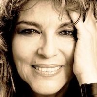 Yona Elian Meztelen