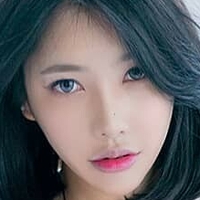 Yoon Cherry 윤체리 Meztelen