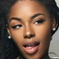 yours_queen Meztelen