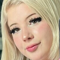 Yumi Meztelen