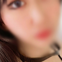 Yunyun Meztelen