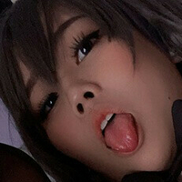 Yurouo Meztelen