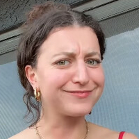 Yvette Segan Meztelen