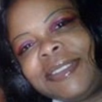 Yvette Ward Meztelen