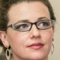 Yvonne Ross Meztelen
