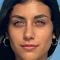 Zara Kiri Meztelen